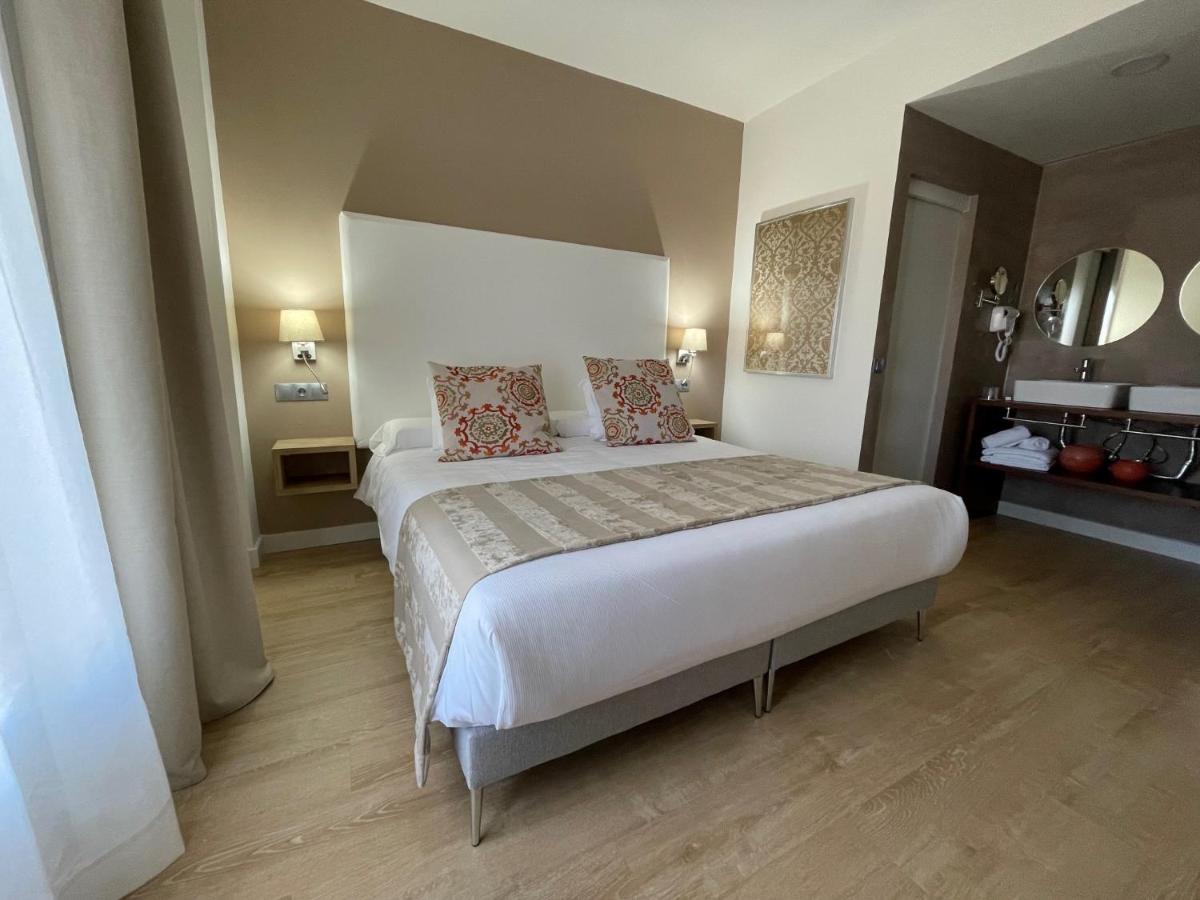 Anoreta Suites Rincon de la Victoria Ngoại thất bức ảnh
